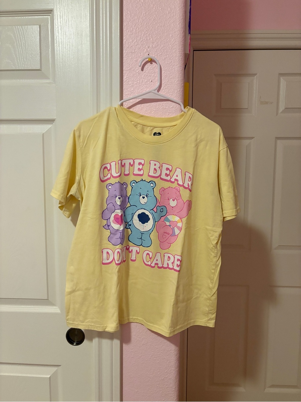 Cute Bear Graphic T-Shirt - Yellow